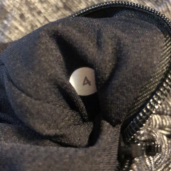 Lululemon half zip - Picture 3 of 4